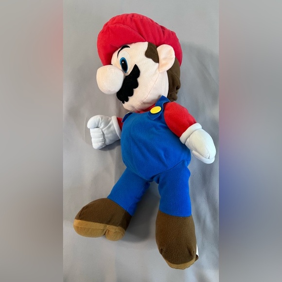 Super Mario Giant 22 Inch Nintendo Plush Stuffed‎ Toy with secret hiding pocket - Picture 5 of 8